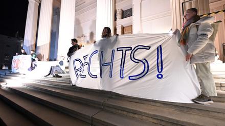 Nach Ansicht der Forscher steht Deutschland an einem politischen Scheideweg. Um die Demokratie zu stärken und eine nachhaltige gesellschaftliche Entwicklung zu gewährleisten, sei es nun wichtiger denn je, junge Menschen aktiv in die Gestaltung der Zukunft einzubeziehen.
