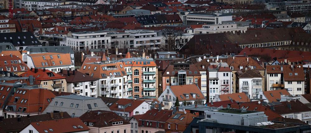 In Metropolen wie Stuttgart sind Wohnungen knapp und teuer.