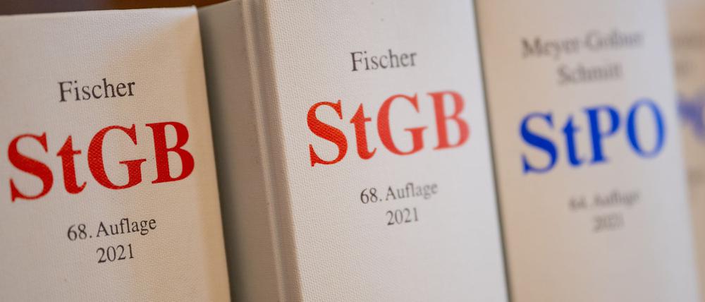 Jugendliche vor dem Gesetz: Ab 14 kann Strafmündigkeit greifen. (Symbolbild)
