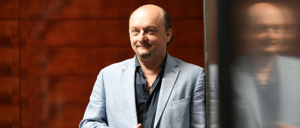 François Leleux, hier bei der Pressekonferenz des Nikolaisaals im Mai 2025, ist der neue Leiter der KAP.