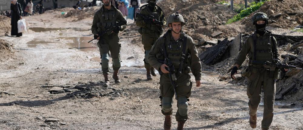 Israelische Soldaten gaben Schüsse in der Nähe einer Gruppe ausländischer Diplomaten ab – die EU verlangt eine Untersuchung. (Archivbild)
