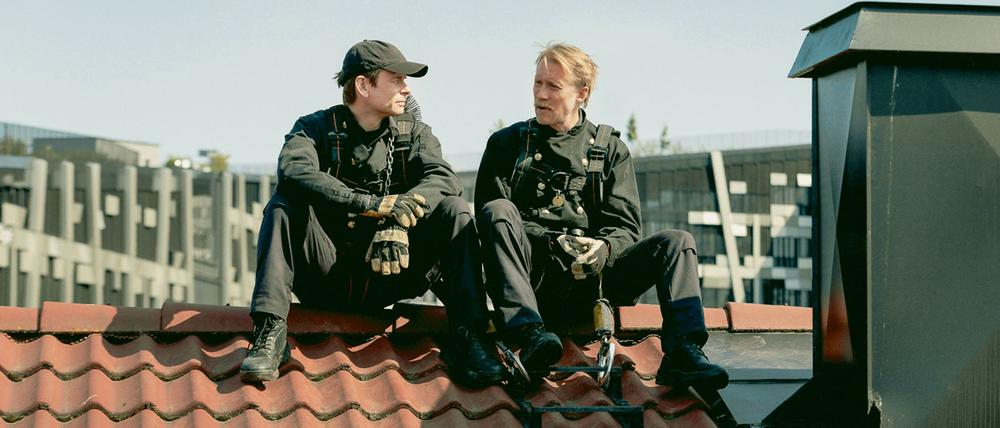 Jan Gunnar Røise und Thorbjørn Harr in einer Szene des Films „Oslo Stories: Sehnsucht“