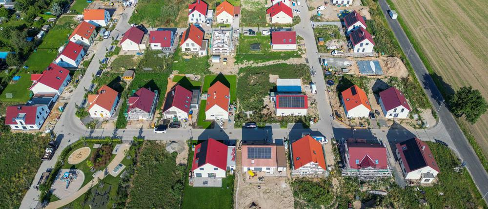 Begehrte Einfamilienhäuser: Der Immobilienmarkt kommt wieder in Fahrt (Archivbild)