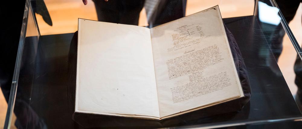 Die Handschrift wurde in London ersteigert - Kosten insgesamt: 140.000 Euro.