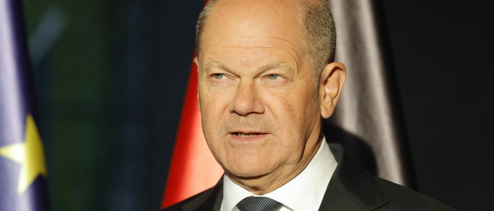 Olaf Scholz, hier bei der Amtsübergabe an seinen Nachfolger im Bundeskanzleramt. 