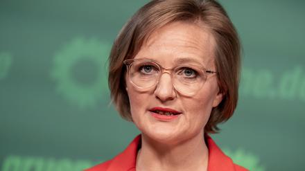Franziska Brantner, Bundesvorsitzende von Bündnis90/Die Grünen, nimmt an einer Pressekonferenz nach einer Sitzung teil.  