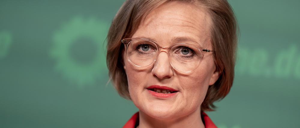 Franziska Brantner, Bundesvorsitzende von Bündnis90/Die Grünen, nimmt an einer Pressekonferenz nach einer Sitzung teil.  