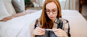 Mitte 30 und ungewollt kinderlos? (Symbolbild)