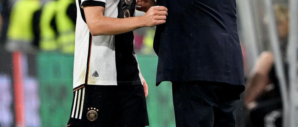 Rudi Völler hält sehr viel von Wirtz. 