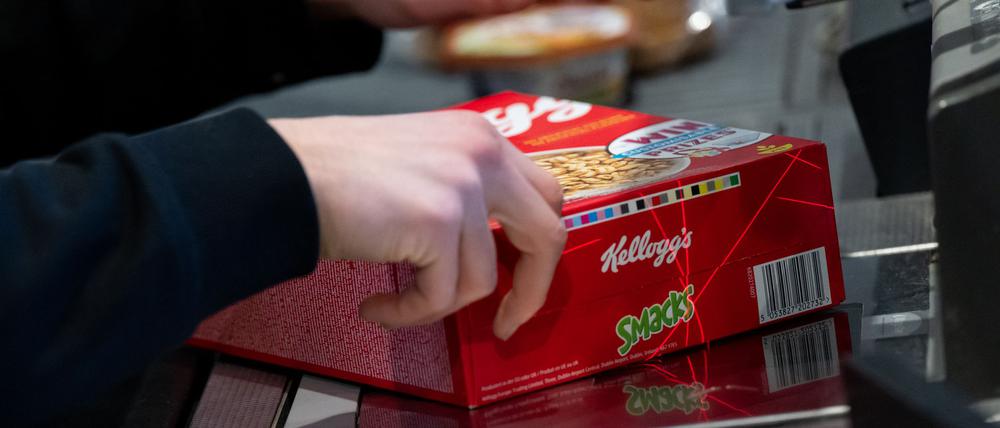 Eine Packung "Smacks" darf nicht fehlen beim Einkauf - so geht es manch Verbraucher in Deutschland. 