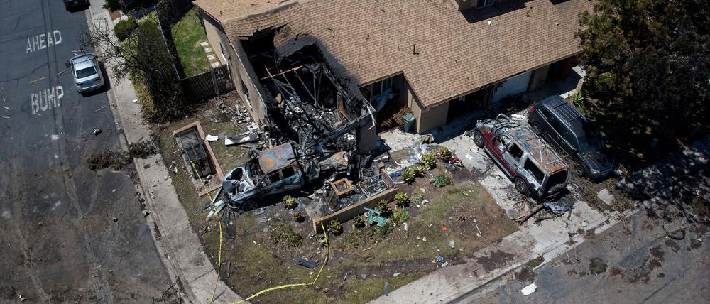 Tödlicher Kleinflugzeugabsturz in einem Wohngebiet im südkalifornischen San Diego.