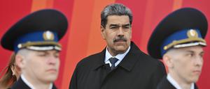 Venezuelas Machthaber Nicolás Maduro bei der Militärparade in Russland zum Gedenken des Sieges der Sowjetunion gegen Nazideutschland. Fängt auch der venezolanische Autokrat demnächst einen Krieg an?