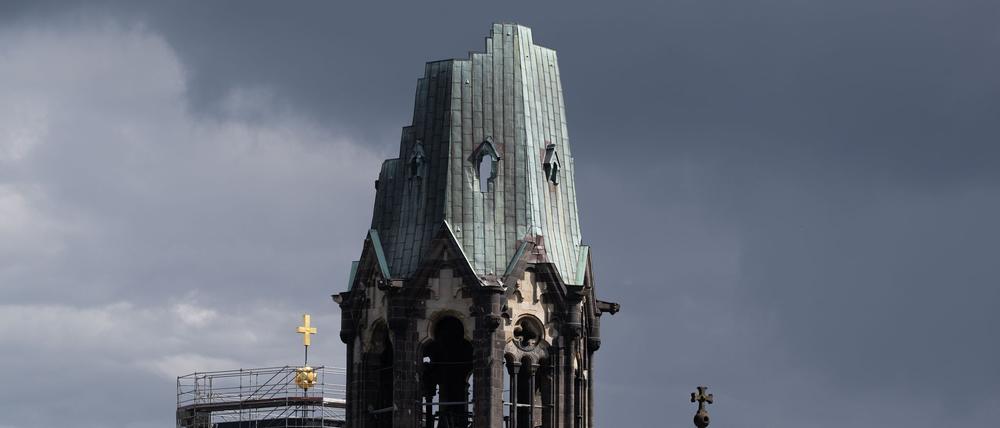 Am Sonntag werden viele Regenwolken am Berliner Himmel erwartet. (Archivbild)