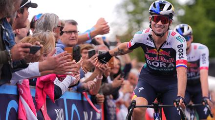 Am Start in Treviso hatte Primoz Roglic noch gut Lachen.