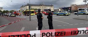 Polizei im Einsatz nahe des Tatorts.