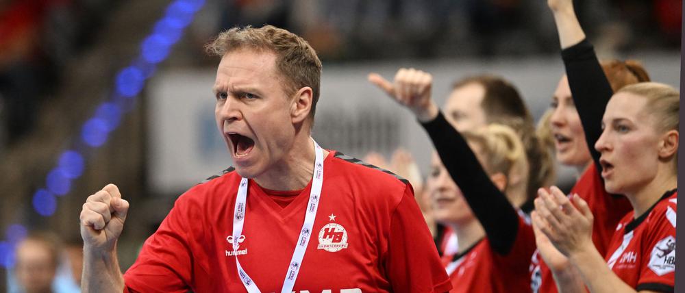 Double-Sieg für Trainer Jakob Vestergaard und die Handballerinnen der HB Ludwigsburg.