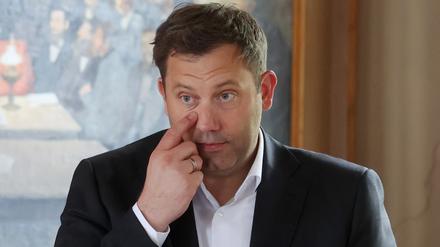 23.05.2025, Thüringen, Gotha: Lars Klingbeil, SPD-Parteivorsitzender und Bundesfinanzminister, spricht bei der Festveranstaltung zum Jubiläum 150 Jahre Gothaer Programm.