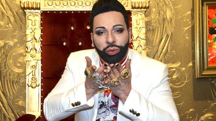 Harald Glööckler bei der Eröffnung vom Glööckler Pop-Up-Store in der Sendlinger Straße. 