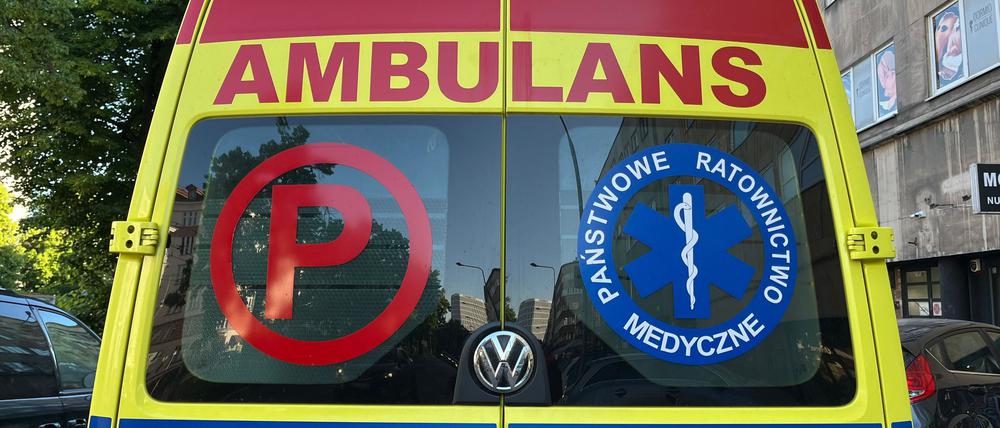 Bei einem Autorennen in Polen ist es zu einem schweren Unfall mit Verletzten gekommen.