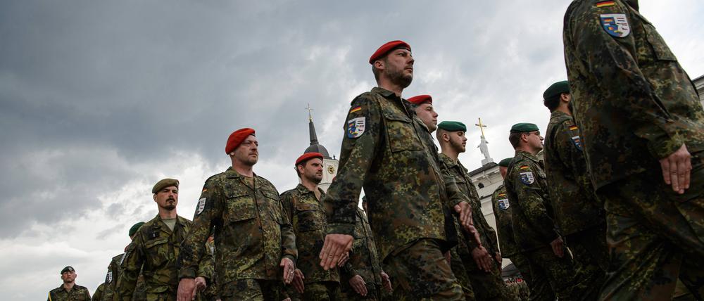 Soldaten der neuen Bundeswehrbrigade in Litauen.