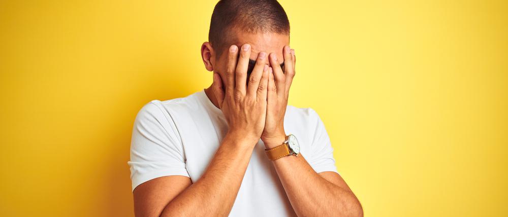 Jungen und Männer sind im Umgang mit Genitalverletzungen oft schamhafter als Frauen.