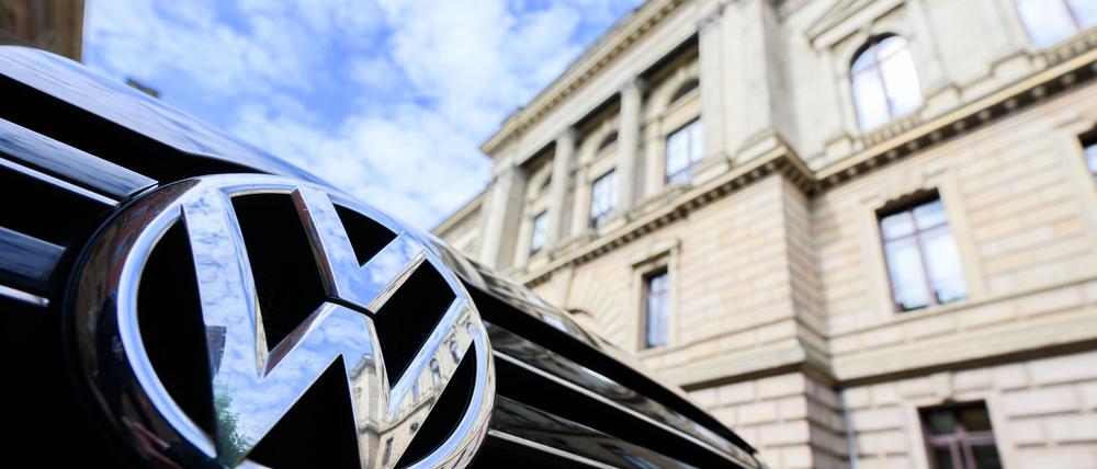 Im Prozess zur VW-Dieselaffäre wurden vier Haftstrafen ausgesprochen, nur in zwei Fällen gab es Bewährung.