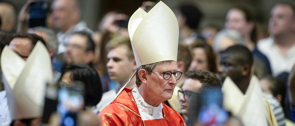 07.05.2025, Vatikan, Vatikanstadt: Der deutsche Kardinal Rainer Maria Woelki nimmt an der Messe vor Beginn des Konklaves teil.