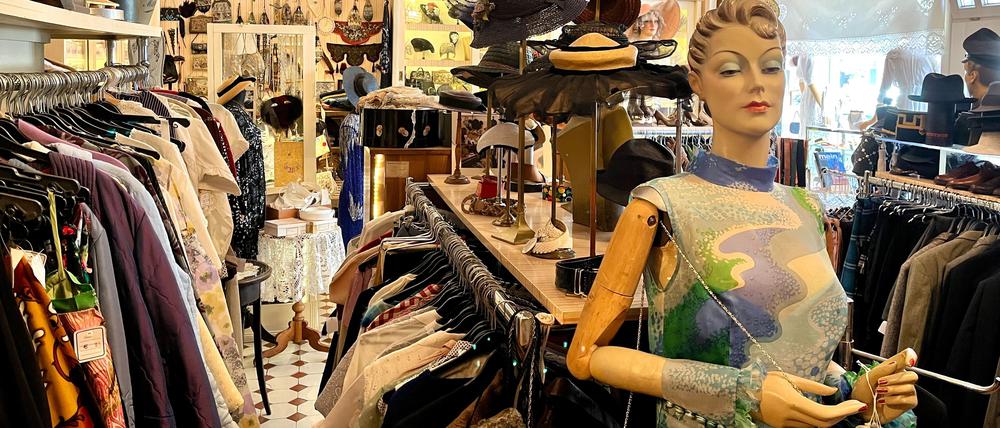 „Spitze“, einem Charlottenburger Geschäft für historische Bekleidung, ins DCX laden?
Fotocredit: Katharina Göres/Spitze