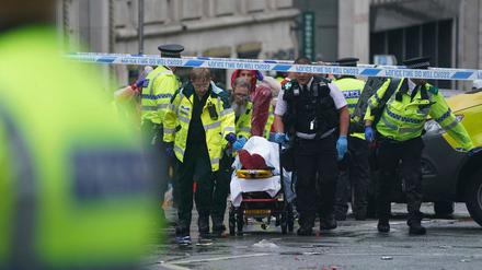 Etliche Rettungskräfte sind in Liverpool im Einsatz.