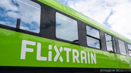 Seit 2017 ist FlixTrain einer der wenigen Konkurrenten der Deutschen Bahn im Fernverkehr. (Archivbild)