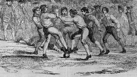 Das nennt man wohl „den Ball festmachen“... Abbildung eines Fußballspiels, England, 18. Jahrhundert.