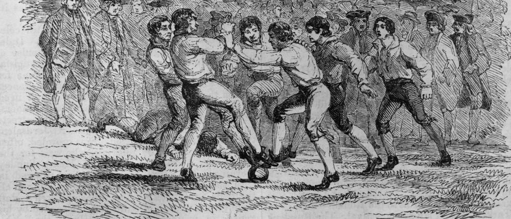 Das nennt man wohl „den Ball festmachen“... Abbildung eines Fußballspiels, England, 18. Jahrhundert.