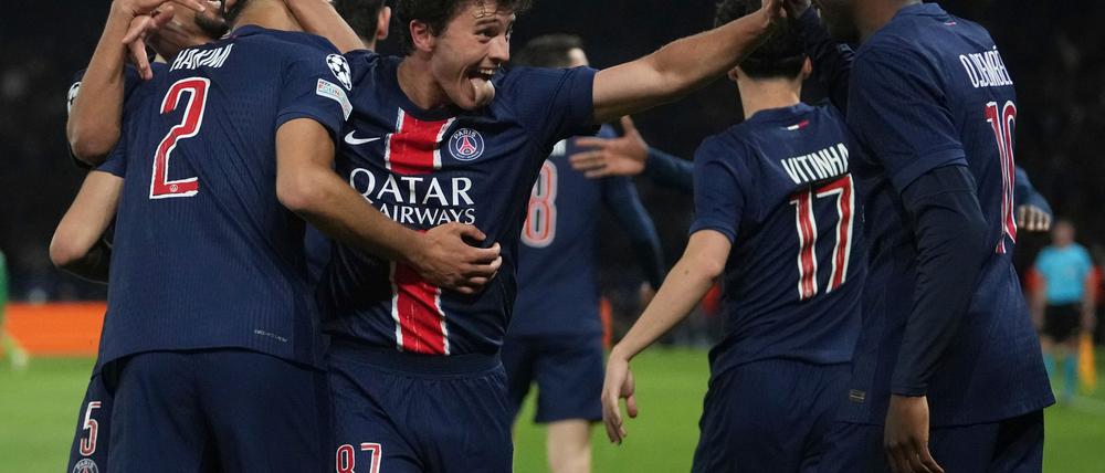 Junge Profis wie João Neves (Mitte) statt der ganz großen Stars haben Paris Saint-Germain in das Finale der Champions League geführt.
