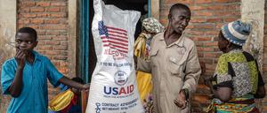 Noch gibt es etwas Unterstützung durch US-Nothilfe, wie hier in Burundi. Doch Trump hat deren faktisches Ende eingeleitet.
