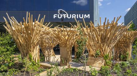 Im Futurium gibt es einen neuen Schwerpunkt zu Landwirtschaft. Das „Superland“ befindet sich vor dem Ausstellungshaus, das Grünzeug muss aber noch anwachsen. 