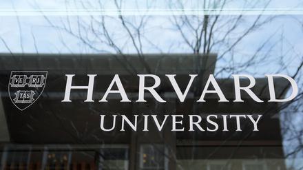 Trump hat der Elite-Universität Harvard den Kampf angesagt. (Archivbild)