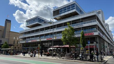 Das „Forum Steglitz“ an der Schloßstraße 1: Das Konzept als Nahversorgungszentrum scheint zu funktionieren. Jetzt kommt noch eine Zoohandlung hinzu.