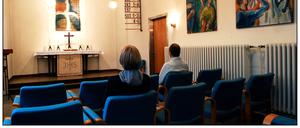 Die Kapelle der evangelischen Elisabeth-Klinik in der Lützowstraße ist nicht einfach irgendein Raum, sondern ein richtiges Kirchlein. 