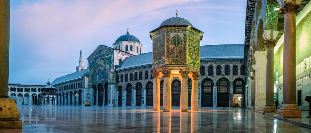 Umayyaden-Moschee in Damaskus, Syrien. Die Moschee ist nicht nur ein religiöses Zentrum, sondern auch ein historisches Wahrzeichen, das seit über 3000 Jahren existiert. Veröffentlicht am 19. Oktober 2023