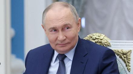 Der russische Präsident Wladimir Putin leitet eine Sitzung des Aufsichtsrates der Organisation „Russland - Land der unbegrenzten Möglichkeiten“ in Moskau.
