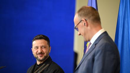 Der ukrainische Präsident Wolodymyr Selenskyj (l.) war am Mittwoch bei Bundeskanzler Friedrich Merz in Berlin zu Gast.