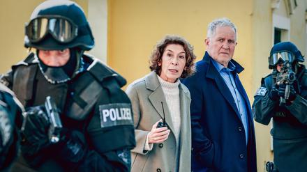 ARD Degeto TATORT: WIR SIND NICHT ZU FASSEN!, am Sonntag (01.06.25) um 20:15 Uhr und um 00:15 Uhr im ERSTEN Adele Neuhauser (Bibi Fellner), Harald Krassnitzer (Moritz Eisner) © ORF/Petro Domenigg, honorarfrei - Verwendung gemäß der AGB im engen inhaltlichen, redaktionellen Zusammenhang mit genannter Degeto-Sendung und bei Nennung "Bild: ORF/Petro Domenigg" (S3). ARD Degeto/Programmplanung und Presse, Tel: 069/1509-335, degeto-presse@degeto.de