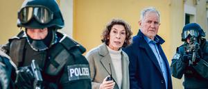 ARD Degeto TATORT: WIR SIND NICHT ZU FASSEN!, am Sonntag (01.06.25) um 20:15 Uhr und um 00:15 Uhr im ERSTEN Adele Neuhauser (Bibi Fellner), Harald Krassnitzer (Moritz Eisner) © ORF/Petro Domenigg, honorarfrei - Verwendung gemäß der AGB im engen inhaltlichen, redaktionellen Zusammenhang mit genannter Degeto-Sendung und bei Nennung "Bild: ORF/Petro Domenigg" (S3). ARD Degeto/Programmplanung und Presse, Tel: 069/1509-335, degeto-presse@degeto.de