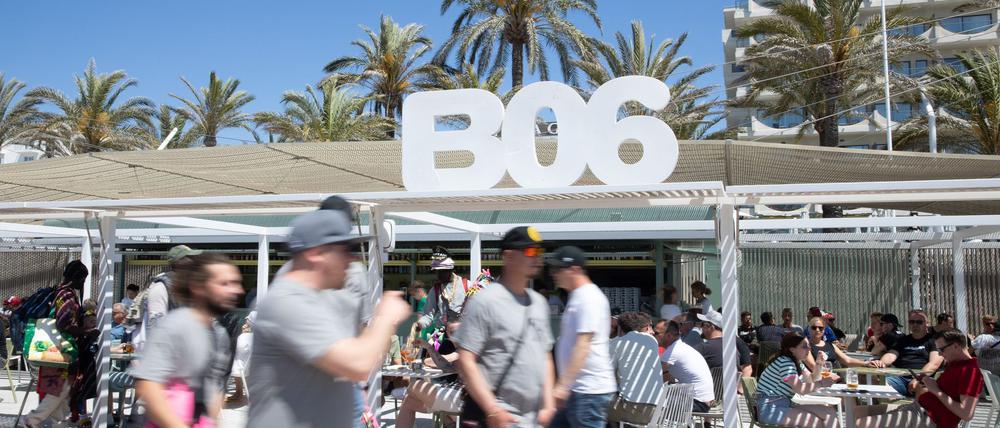 Der Ballermann soll lebenswerter werden - für Touristen und für Einheimische. (Archivfoto)