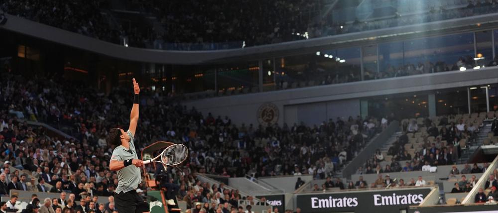 Jannik Sinner gegen Arthur Rinderknech bestritten eine Night Session in Paris.
