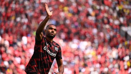  Jonathan Tah verabschiedet sich aus Leverkusen.
