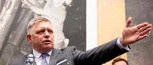 Wohin führt er sein Land? Robert Fico, Regierungschef in der Slowakei, untergräbt immer häufiger die Demokratie.