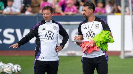 Zum letzten Mal bereitet Julian Nagelsmann das DFB-Team mit Co-Trainer Sandro Wagner vor, der anschließend den FC Augsburg übernehmen wird. 