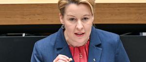 Berlins Wirtschaftssenatorin Franziska Giffey (SPD) hält die geplante Senkung der Mehrwertsteuer für Restaurantspeisen für richtig. (Archivbild)