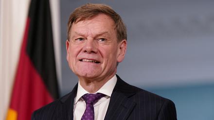 Außenminister Johann Wadephul (CDU) muss einige Entscheidungen treffen.